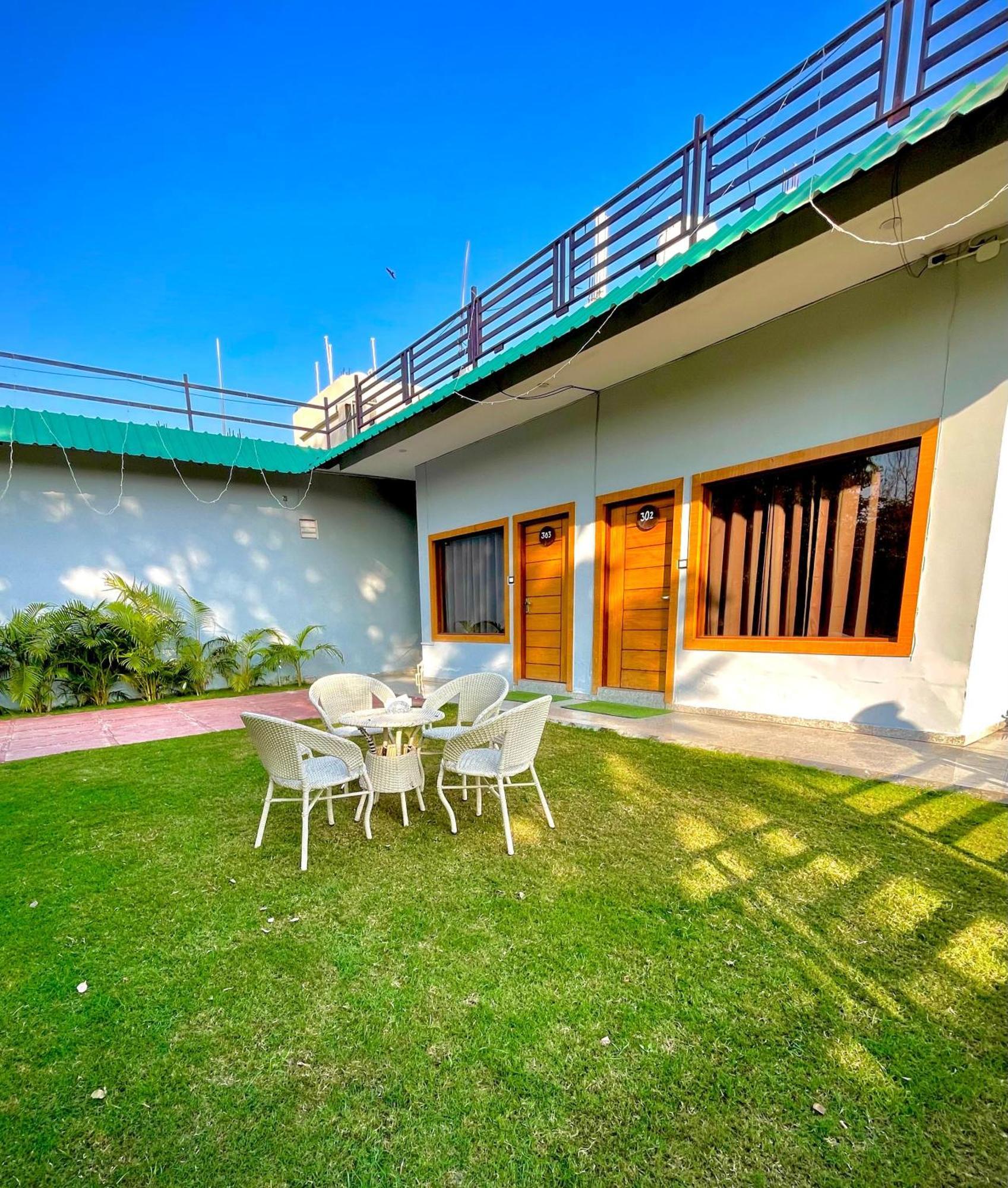 The Jungle Joy Resort & Spa 兰纳加 外观 照片